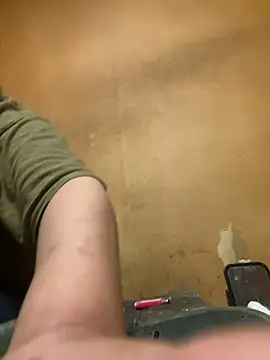 Snapshot of punk0805 chatting on October 2025 01:55:02 PM punk0805 online show from October 2025 01:55:02 PM