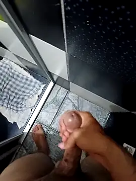 Snapshot of Khael78 chatting on November 2025 09:35:01 PM Khael78 online show from November 2025 09:35:01 PM