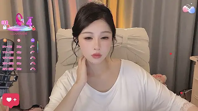 Snapshot of 7-Love chatting on May 2026 01:19:01 PM 7-Love online show from May 2026 01:19:01 PM