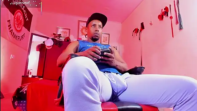 AlejoKhalifa  online show from January 2026 10:50:01 AM