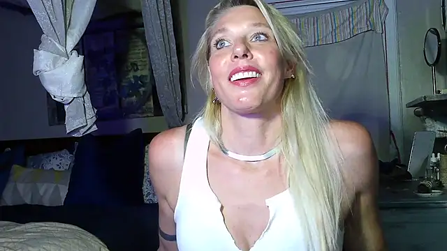Glamazonx online show from July 2026 11:51:01 PM