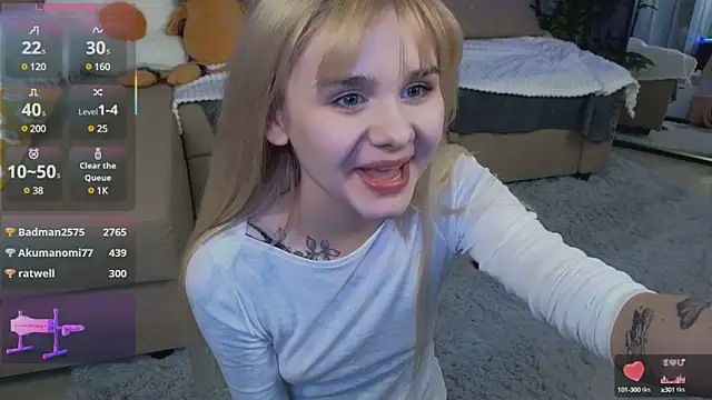 Snapshot of Britney_Lynch chatting on March 2025 10:53:01 PM Britney Lynch online show from March 2025 10:53:01 PM