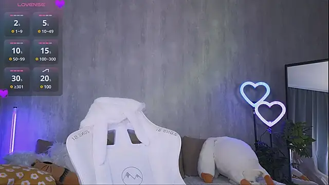 Snapshot of Britney_Lynch chatting on March 2025 01:11:02 AM Britney Lynch online show from March 2025 01:11:02 AM