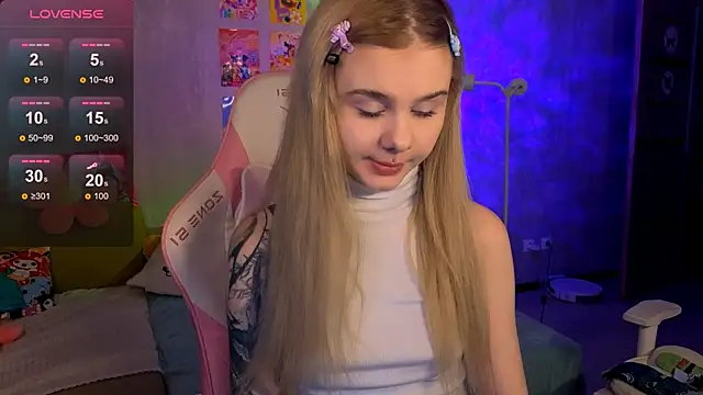 Britney Lynch online show from February 2026 08:03:02 PM