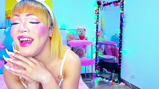 Snapshot of Candy_Candy__ chatting on May 2026 06:26:02 PM Candy Candy online show from May 2026 06:26:02 PM