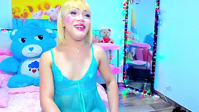 Snapshot of Candy_Candy__ chatting on May 2026 12:05:01 AM Candy Candy online show from May 2026 12:05:01 AM