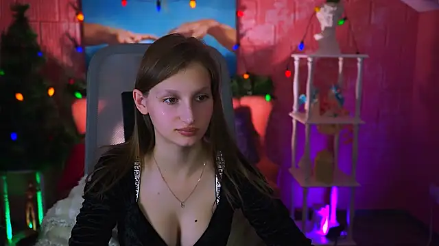 EllaHorton online show from December 2024 09:59:02 AM