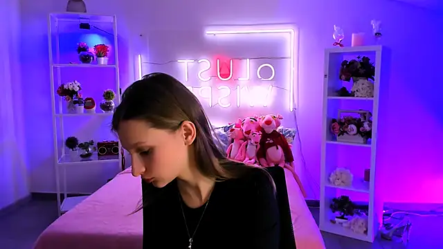 EllaHorton online show from January 2025 12:35:01 PM