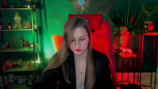 EllaHorton online show from February 2025 03:37:02 PM