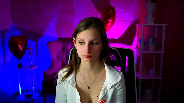 EllaHorton online show from March 2025 12:16:01 PM