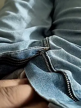 Snapshot of DelhiNCR05 chatting on November 2025 08:52:02 PM DelhiNCR05 online show from November 2025 08:52:02 PM