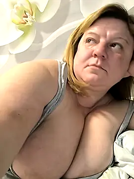 jusichka online show from February 2025 09:20:02 PM