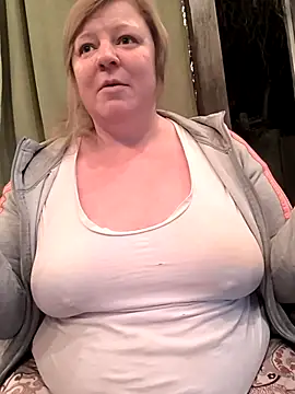 jusichka online show from November 2025 06:19:01 PM