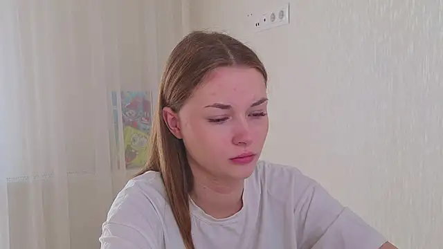 Snapshot of CharryClim chatting on October 2025 04:13:01 AM CharryClim online show from October 2025 04:13:01 AM