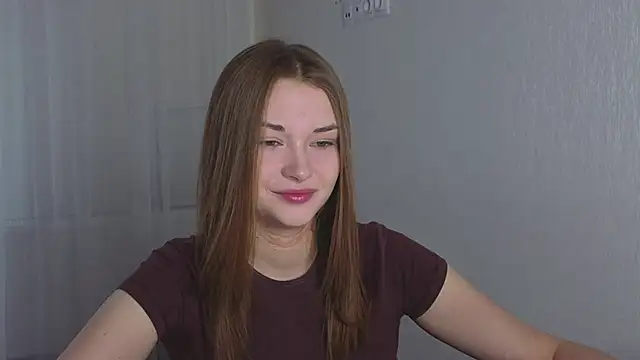 Snapshot of CharryClim chatting on November 2025 04:15:02 AM CharryClim online show from November 2025 04:15:02 AM