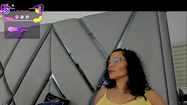 paula daniela1 online show from December 2025 11:25:02 PM