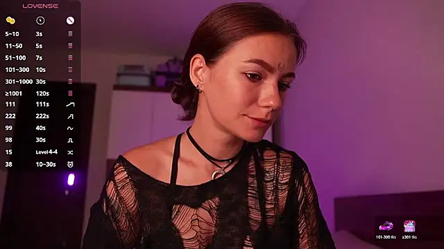 girl with snaketatto0 online show from July 2026 11:18:02 PM