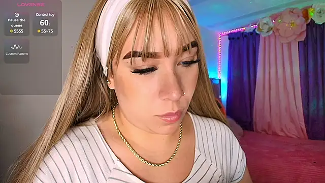 leahtemptation3 online show from February 2025 04:53:01 AM