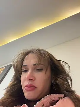 Irresistible24 online show from May 2026 06:05:01 PM