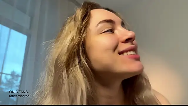 Snapshot of hotexclusive_ chatting on November 2025 04:44:01 AM hotexclusive online show from November 2025 04:44:01 AM