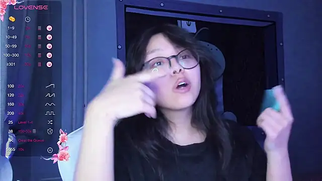 maydaykimmy online show from December 2024 08:25:02 PM