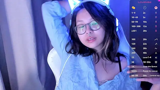 maydaykimmy online show from July 2026 10:11:01 PM