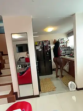 Snapshot of SUUKAM chatting on January 2025 07:41:02 PM SUUKAM online show from January 2025 07:41:02 PM