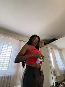 Snapshot of SUUKAM chatting on September 2025 09:46:01 AM SUUKAM online show from September 2025 09:46:01 AM