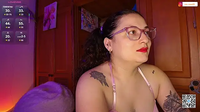 Snapshot of eva_rosse69 chatting on May 2026 12:12:01 PM eva rosse69 online show from May 2026 12:12:01 PM