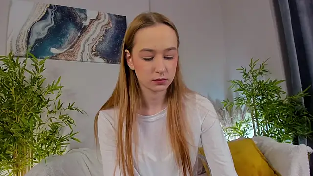 Sweett Monica online show from November 2025 01:14:02 AM