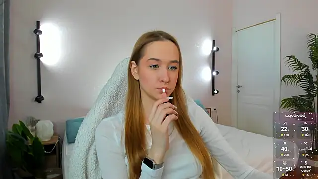 Snapshot of Sweett_Monica chatting on March 2026 12:48:02 AM Sweett Monica online show from March 2026 12:48:02 AM