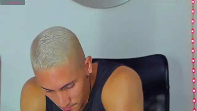 Snapshot of MikeRoss7777 chatting on January 2025 01:08:01 AM MikeRoss7777 online show from January 2025 01:08:01 AM