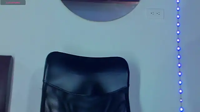 Snapshot of MikeRoss7777 chatting on February 2025 03:16:02 AM MikeRoss7777 online show from February 2025 03:16:02 AM