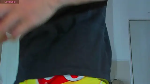 Snapshot of MikeRoss7777 chatting on October 2025 10:21:02 PM MikeRoss7777 online show from October 2025 10:21:02 PM