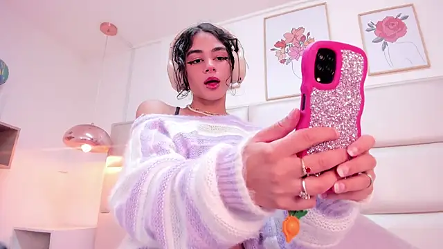 Snapshot of ZukyXYakihiro89 chatting on December 2024 07:29:02 PM ZukyXYakihiro89 online show from December 2024 07:29:02 PM