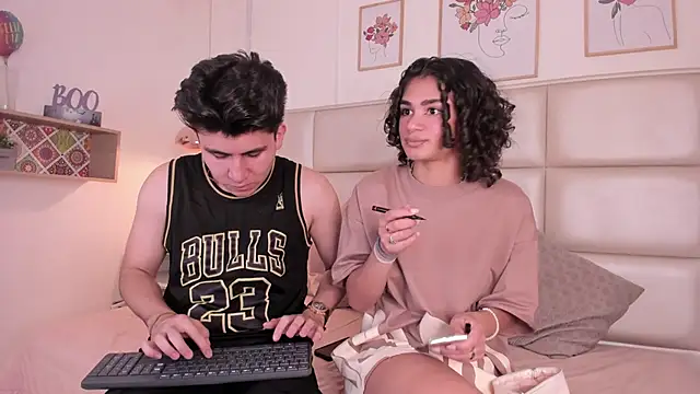 Snapshot of ZukyXYakihiro89 chatting on December 2024 07:24:02 PM ZukyXYakihiro89 online show from December 2024 07:24:02 PM