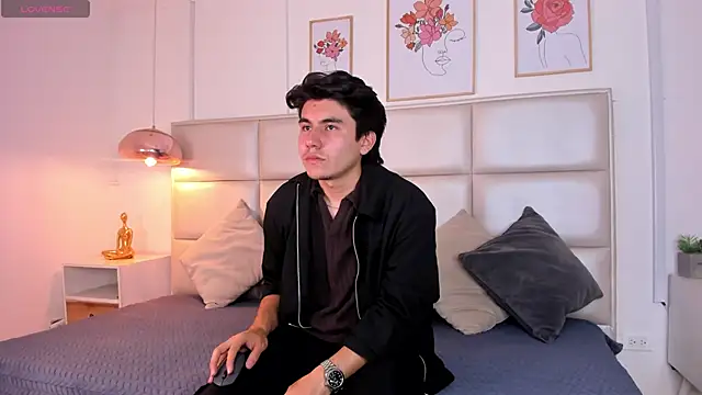 Snapshot of ZukyXYakihiro89 chatting on February 2025 06:26:02 PM ZukyXYakihiro89 online show from February 2025 06:26:02 PM