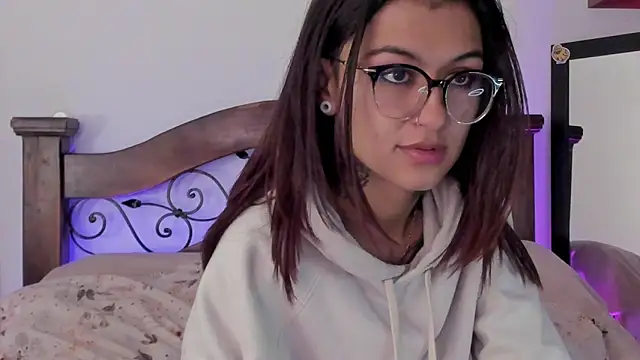 noemi foxxx online show from January 2025 02:30:02 PM