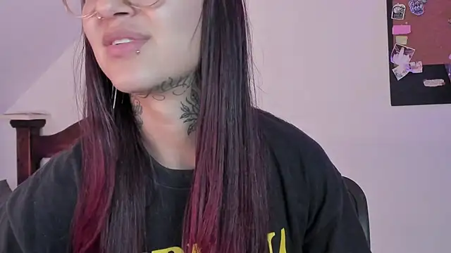 noemi foxxx online show from September 2025 03:25:01 PM