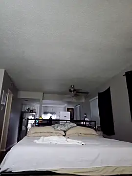 honeeyyy pot online show from February 2026 06:45:01 AM