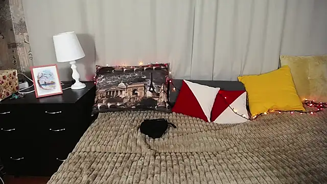 Unusual G online show from January 2025 06:04:01 AM