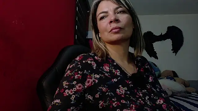 charlotedoll online show from May 2026 10:51:01 PM