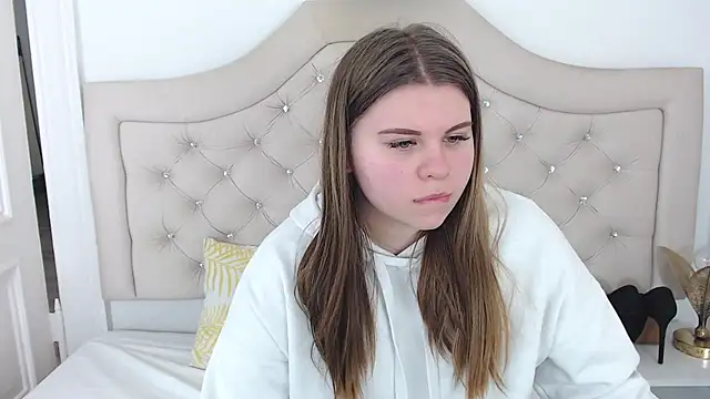 Snapshot of AbbyPleasure chatting on January 2025 12:52:01 PM AbbyPleasure online show from January 2025 12:52:01 PM