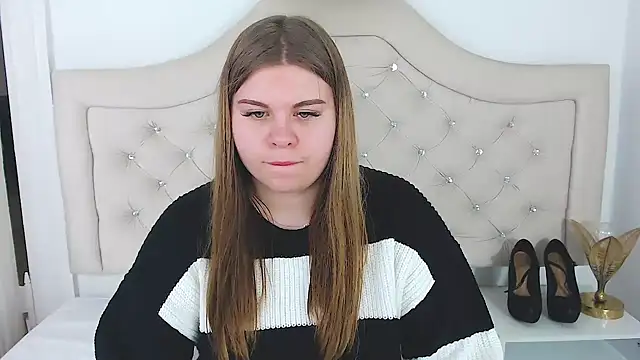 Snapshot of AbbyPleasure chatting on February 2025 04:03:01 PM AbbyPleasure online show from February 2025 04:03:01 PM