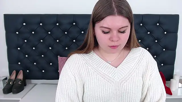 Snapshot of AbbyPleasure chatting on March 2025 12:53:02 PM AbbyPleasure online show from March 2025 12:53:02 PM