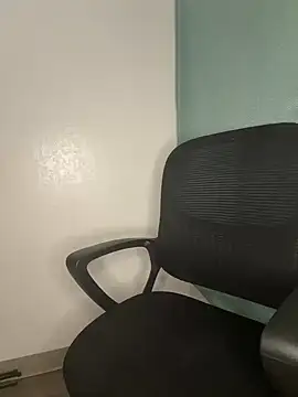 Snapshot of CharismaaBanx chatting on December 2024 08:11:01 AM CharismaaBanx online show from December 2024 08:11:01 AM