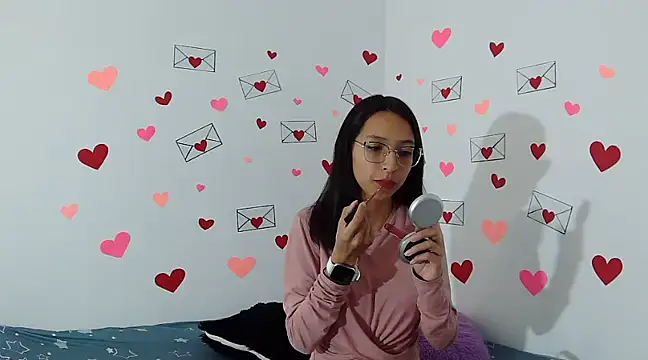 Snapshot of Katalleya_jyj chatting on February 2025 09:05:02 PM Katalleya jyj online show from February 2025 09:05:02 PM