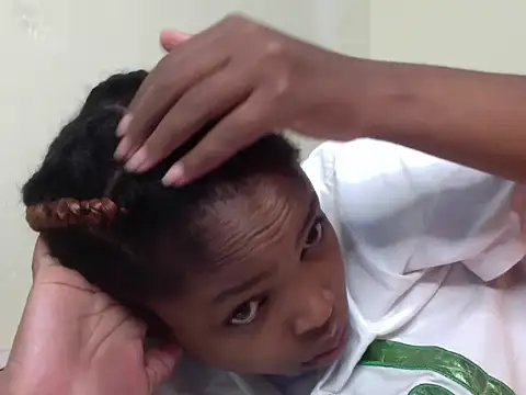 Snapshot of queen-sasha chatting on October 2025 07:06:01 AM queen-sasha online show from October 2025 07:06:01 AM