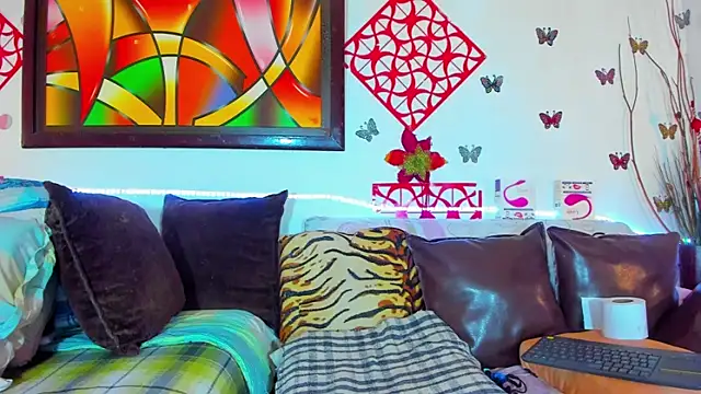 SQUIRTBRUNETE online show from May 2026 10:39:02 PM