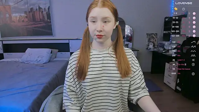 CallMeEffy1 online show from May 2026 04:48:01 PM